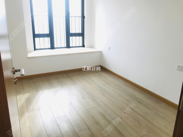 次卧