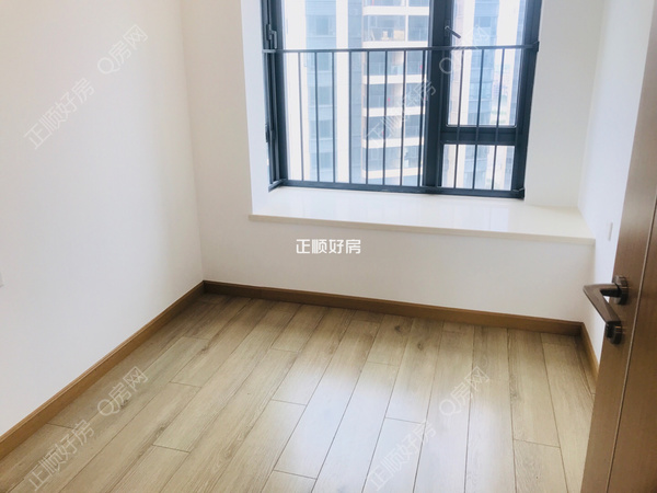 次卧