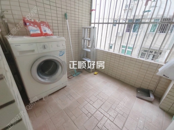 客厅