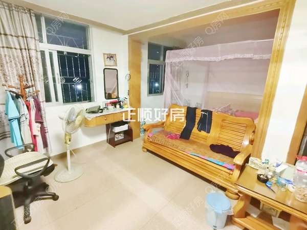 客厅