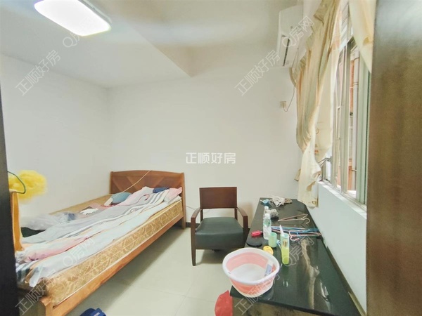 s305AD1F806F64BDDB2236E0EAB384A60.jpg