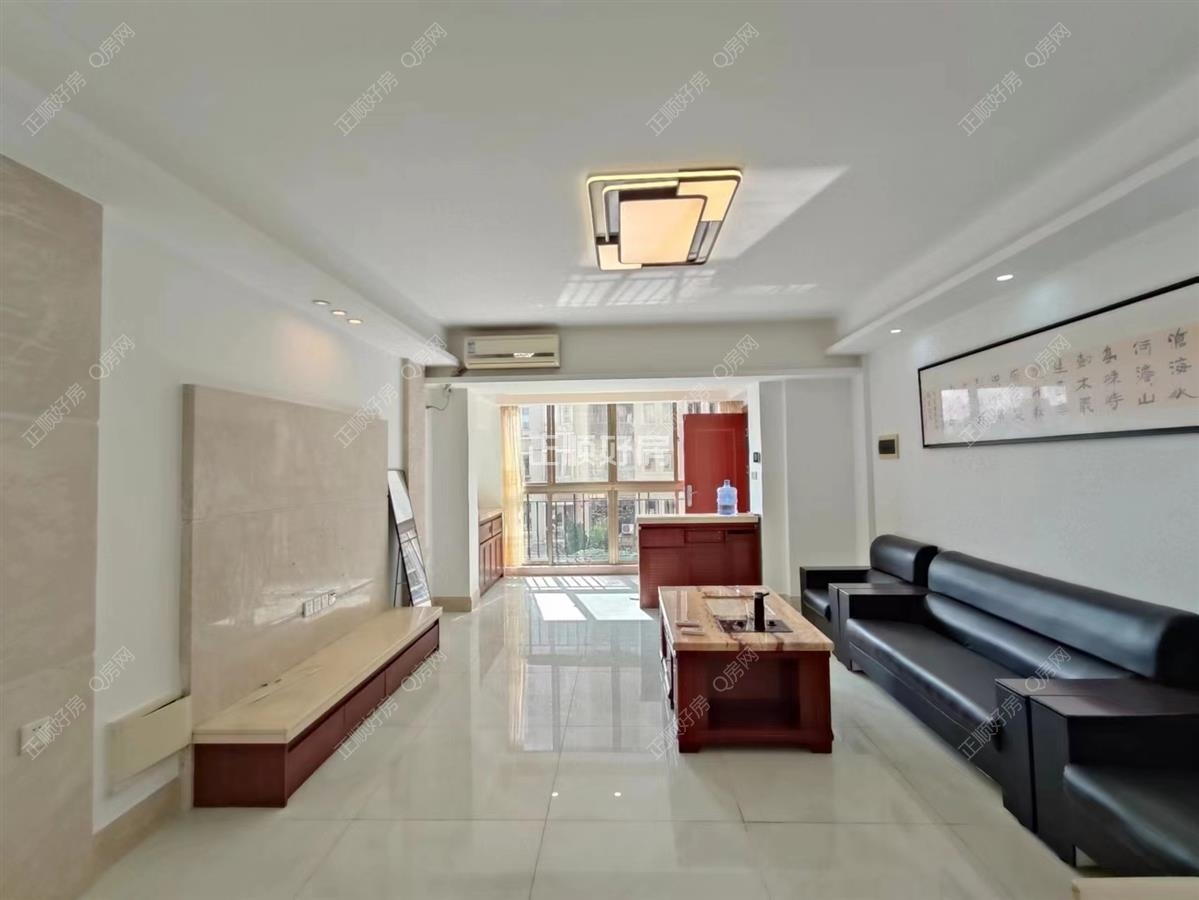 业主诚心出售 家私家电齐全 看房上午都可以  大3房