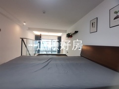 s7773A649E8C4483297645195E8652678.jpg