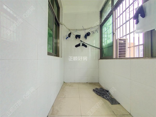 sB6AE573EC4114E22B8CCC78EC487A269.jpg
