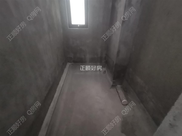 sB900DBFC30284DB79D2C6F6DC3E5D7BC.jpg
