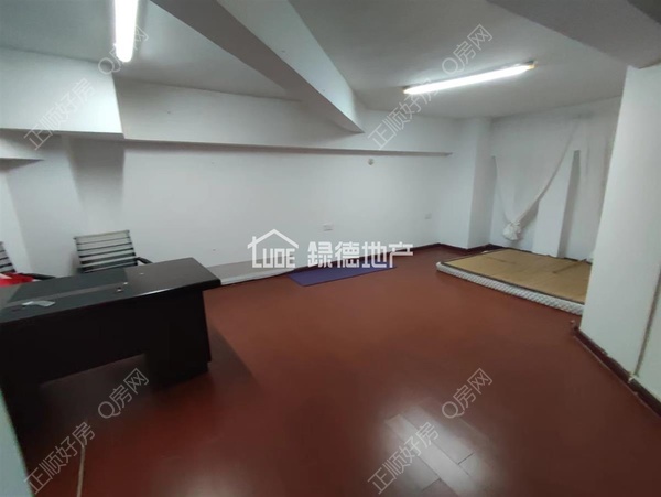 sB93FECE203744DD1AF7305FE2432E7E1.jpg