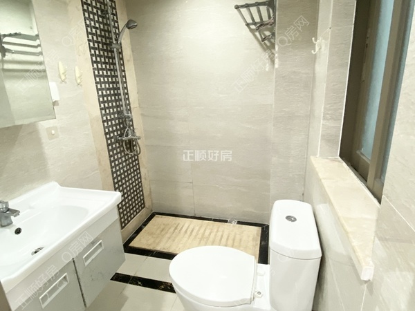 sF94202A21E9E45E68694FC4AEE8D0B57.jpg