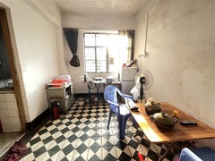 house_img