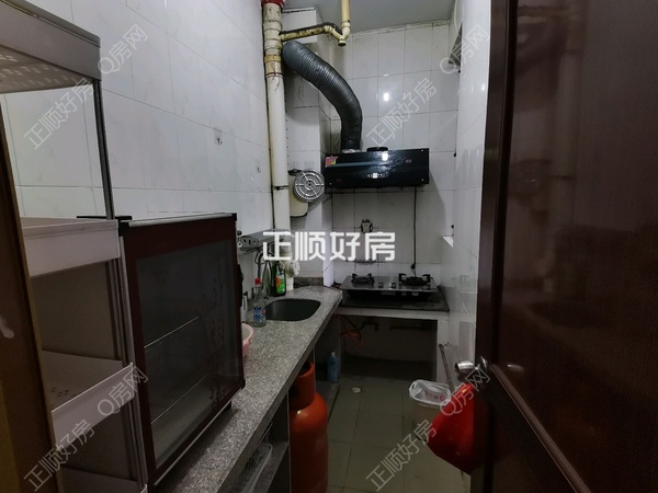 厨房
