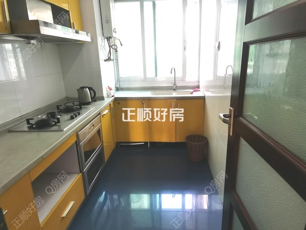 厨房