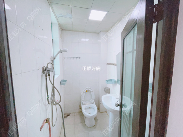 客厅