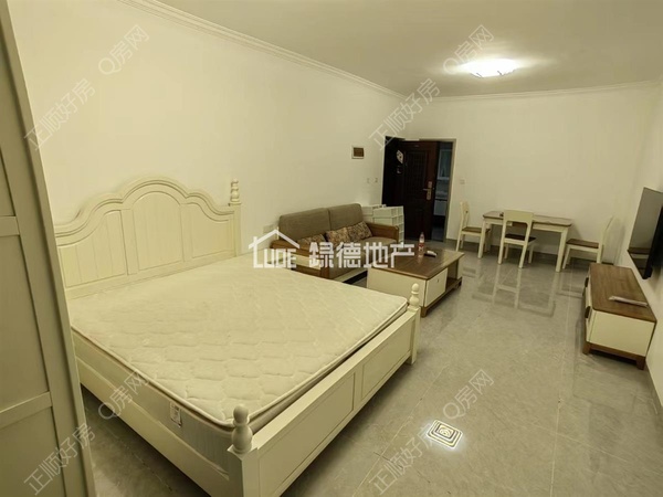 s83535195C71F4916AB014DAD09C00634.jpg