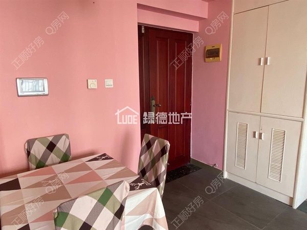 sDC7BA1DC337A4E1C870999EC973F3835.jpg