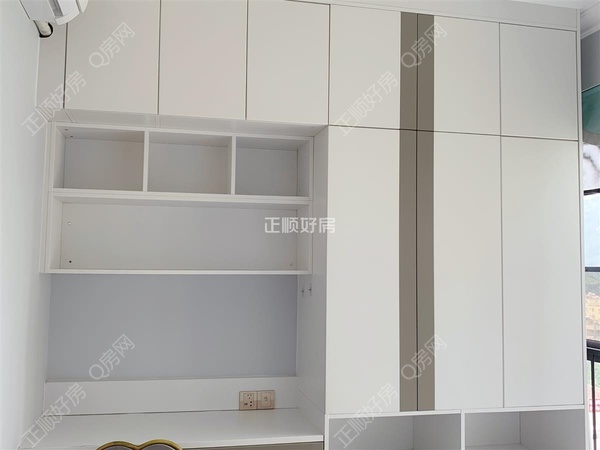sF62458F7F74946429BBB6B5F30645342.jpg