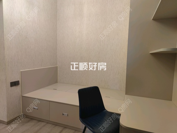 次卧