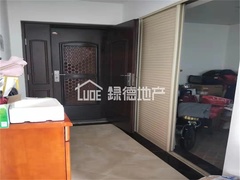 sF113C106D5B141AD8DC5F71A22D94FFD.jpg
