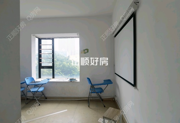 客厅
