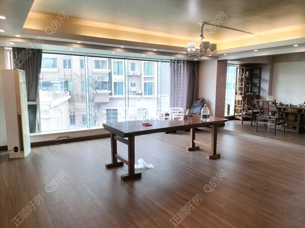 客厅