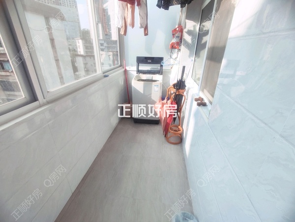 客厅