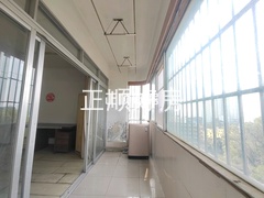 客厅