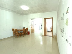 house_img