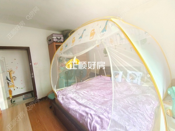 次卧