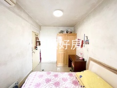 次卧