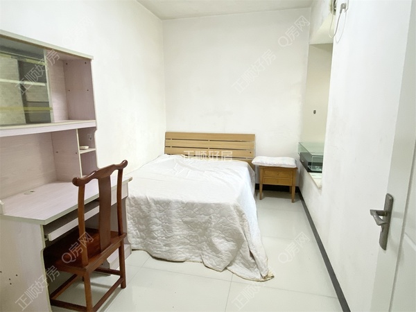 sA84B8AB39E874EDAB79900E4D7C980A7.jpg