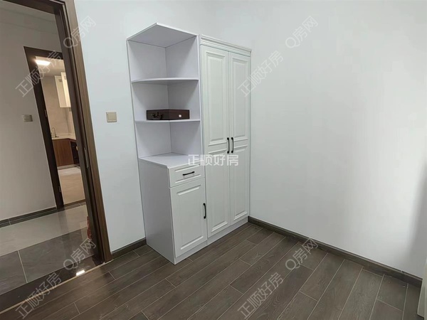 sC614A10E90FA4087BA27661131CADDF0.jpg