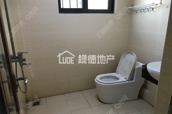 sF717879BA85E479E8957467FB25CAB47.jpg