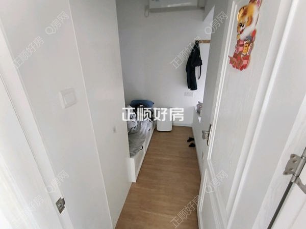 次卧