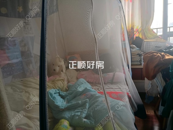 次卧