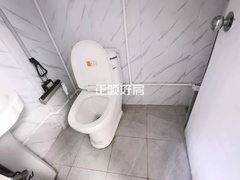 D房