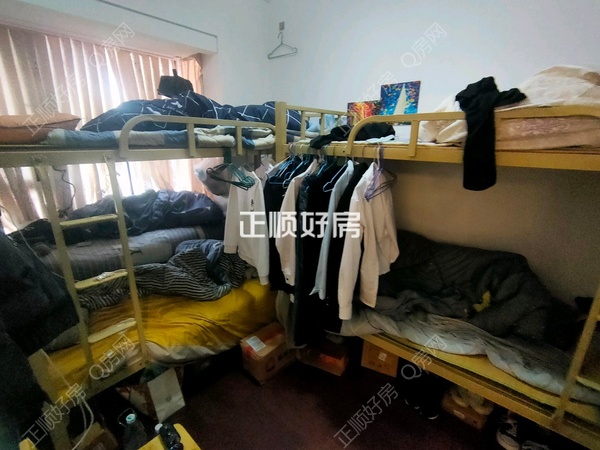 客厅