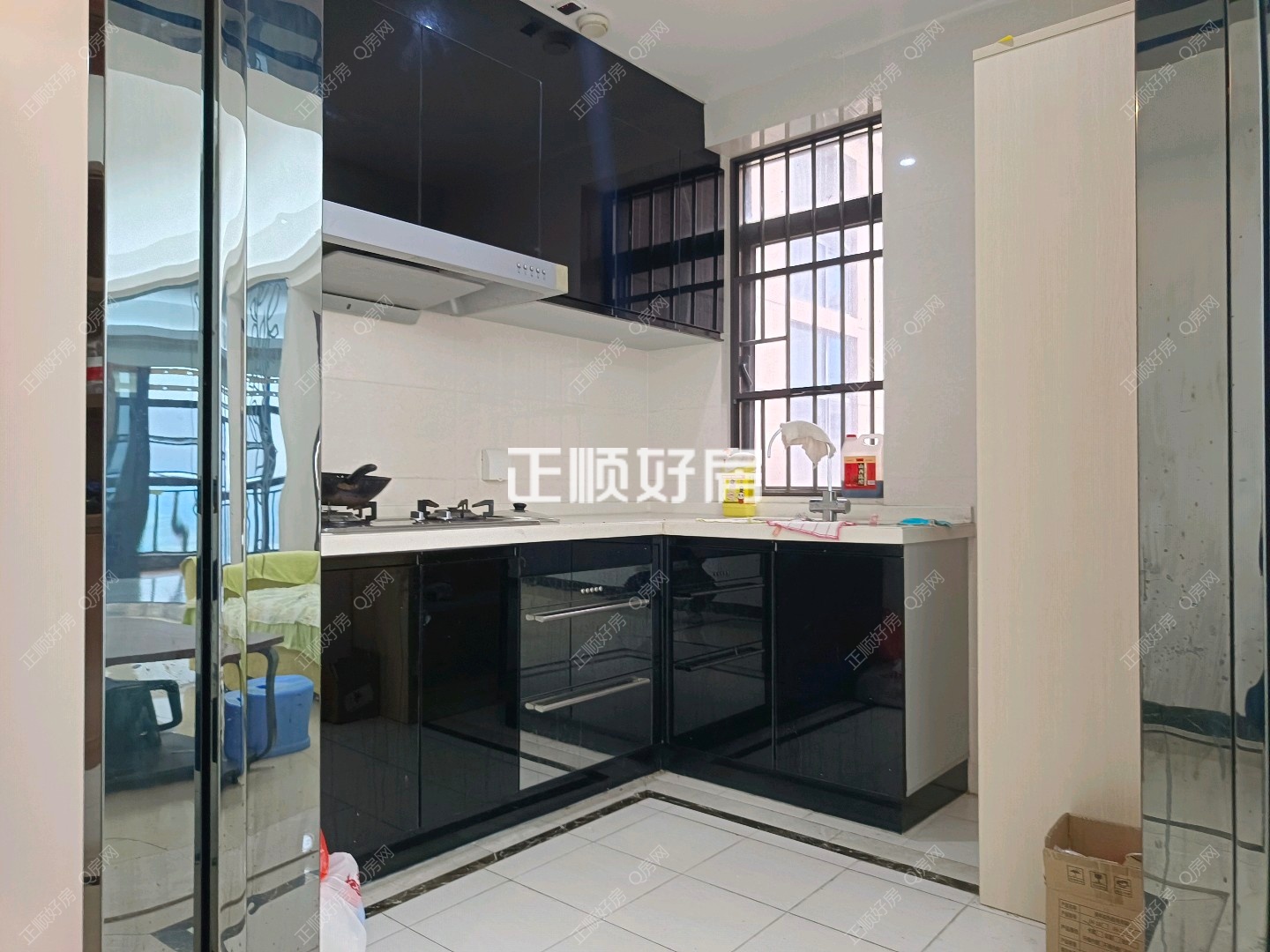 珠海诚丰星座厨房照片_吉大诚丰星座 电样高层 南向 装修保养好 拎包入住