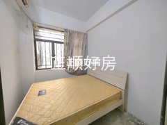 次卧