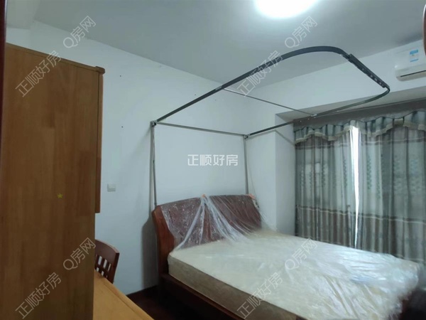 s519BDD74C616469CBD65A555739FEE4A.jpg