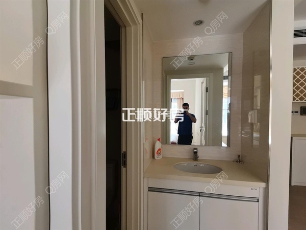 s58C4C92B701A4D1DBD7D59E14AAF9CE2.jpg