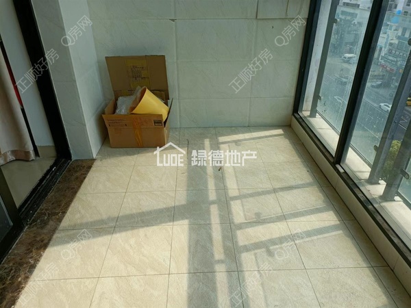 sC24E62FB9A0E40BE93FF954F20B4E3C5.jpg