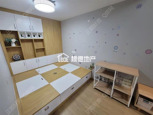 sD663F63073AC469EAEFA075D4A43B64A.jpg