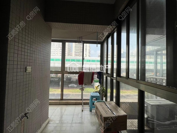 sD7AB0721721A495E8E9F5A4B47171197.jpg