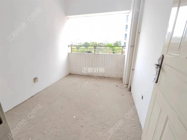 sD958DD2A01154BE1BA54ADE49123FBB2.jpg