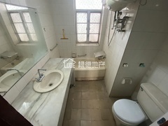 sF6799EDD06A449BBB8983EC478ED1EF6.jpg