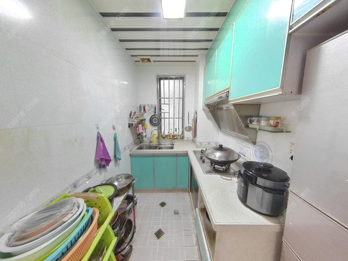 珠海翠菁苑厨房照片_翠菁苑 3房2厅2卫 精装 97.58平