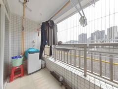 house_img