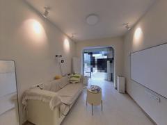 house_img
