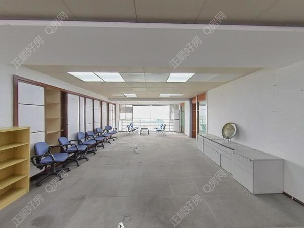 客厅