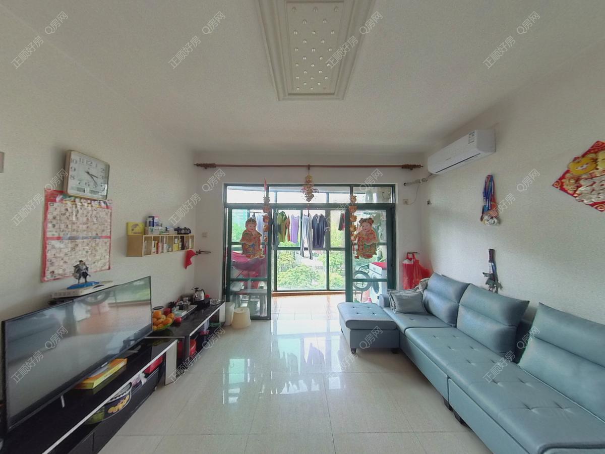 十六小、十一中，电梯精装3房2卫，业主急售，看房提前约。