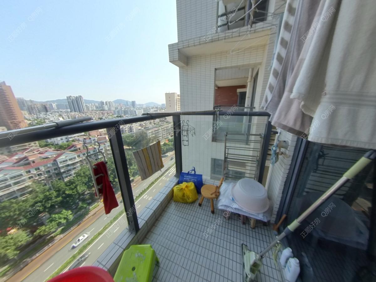 招商花园城一期 3房2厅1卫 精装修 87.87平