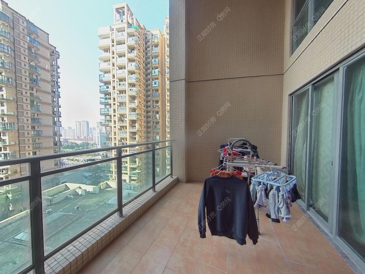 新香洲 御景国际花园 133.75㎡ 4房2厅 朝南